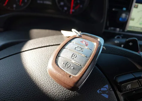 2018 Hyundai Elantra Sport из США, поврежденный, VIN KMHD04LBXJU506219